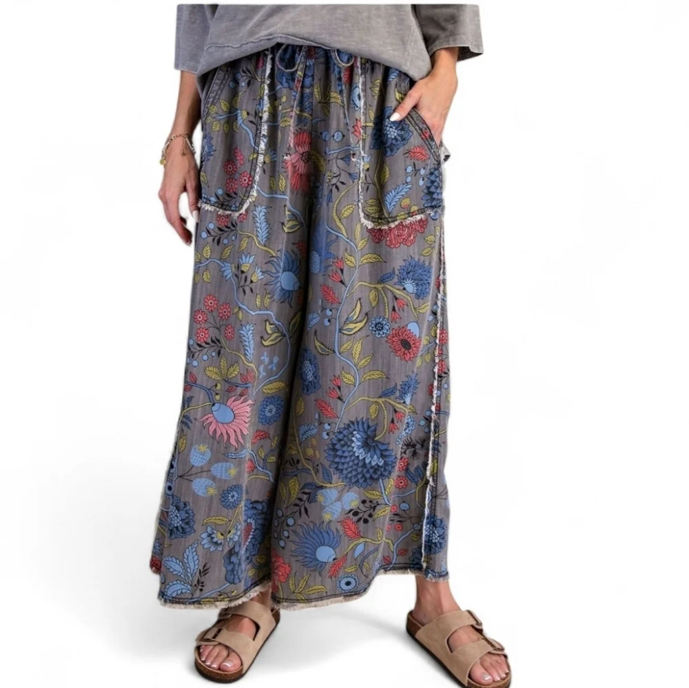 Easel Floral Print Black Denim Chambray Pants
